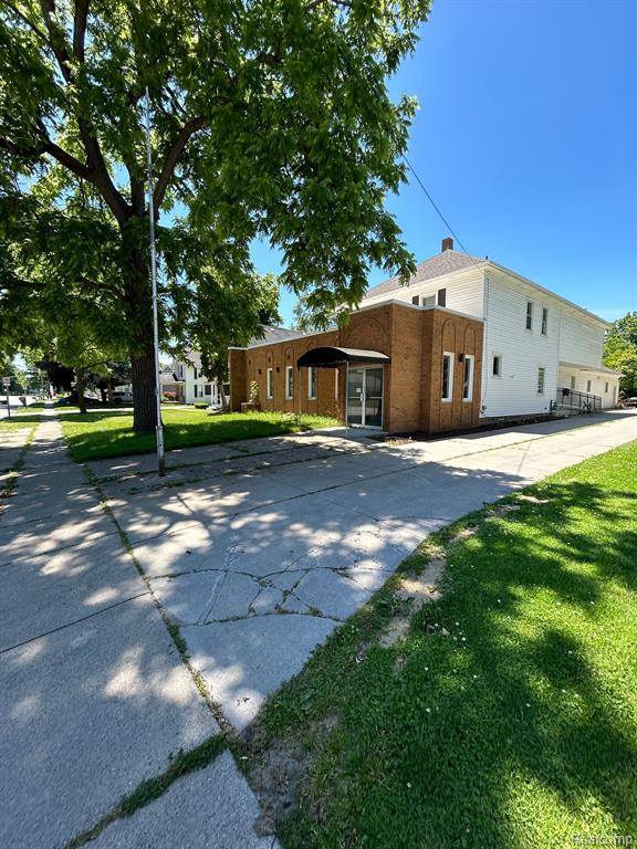 80375 Main Street Property Photo 2