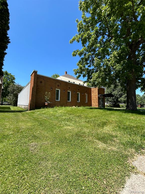 80375 Main Street Property Photo 3