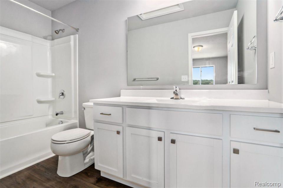 8390 Majestic Boulevard Property Photo 17