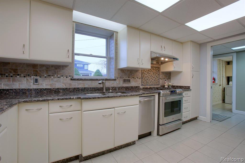 46070 Edgewater Drive Property Photo 26
