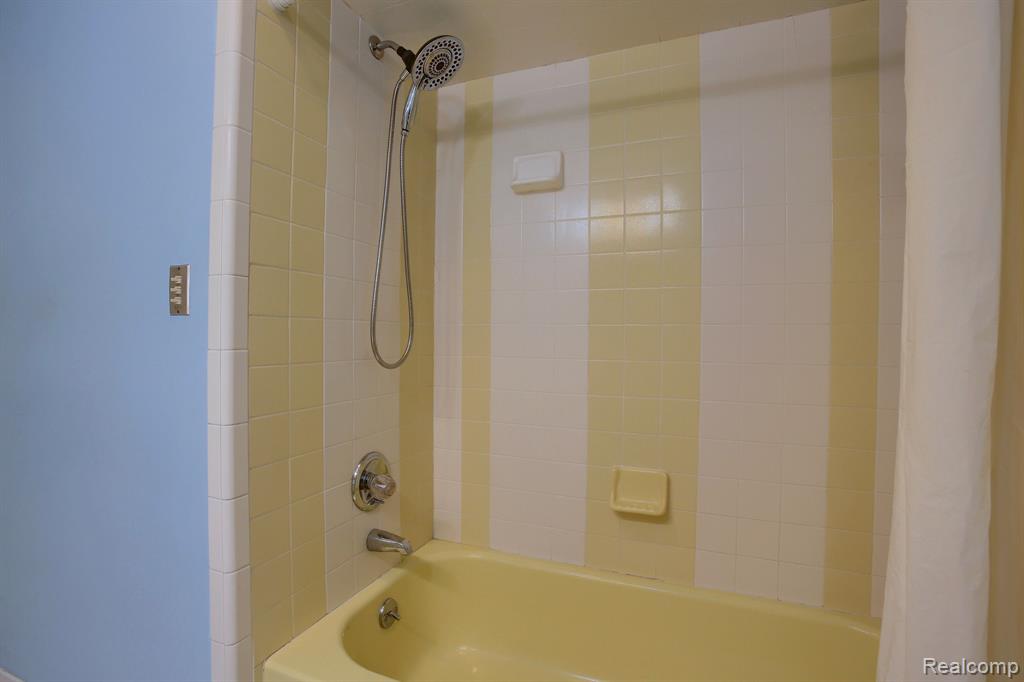 46070 Edgewater Drive Property Photo 33