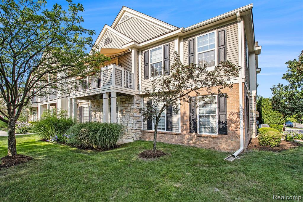 2016 Cedar Valley Drive Property Photo 1