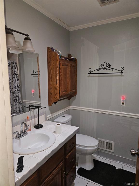 6172 W Court Street Property Photo 6