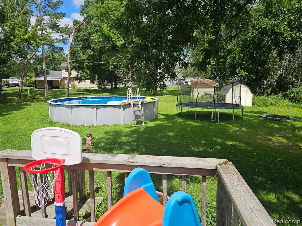 6172 W Court Street Property Photo 13