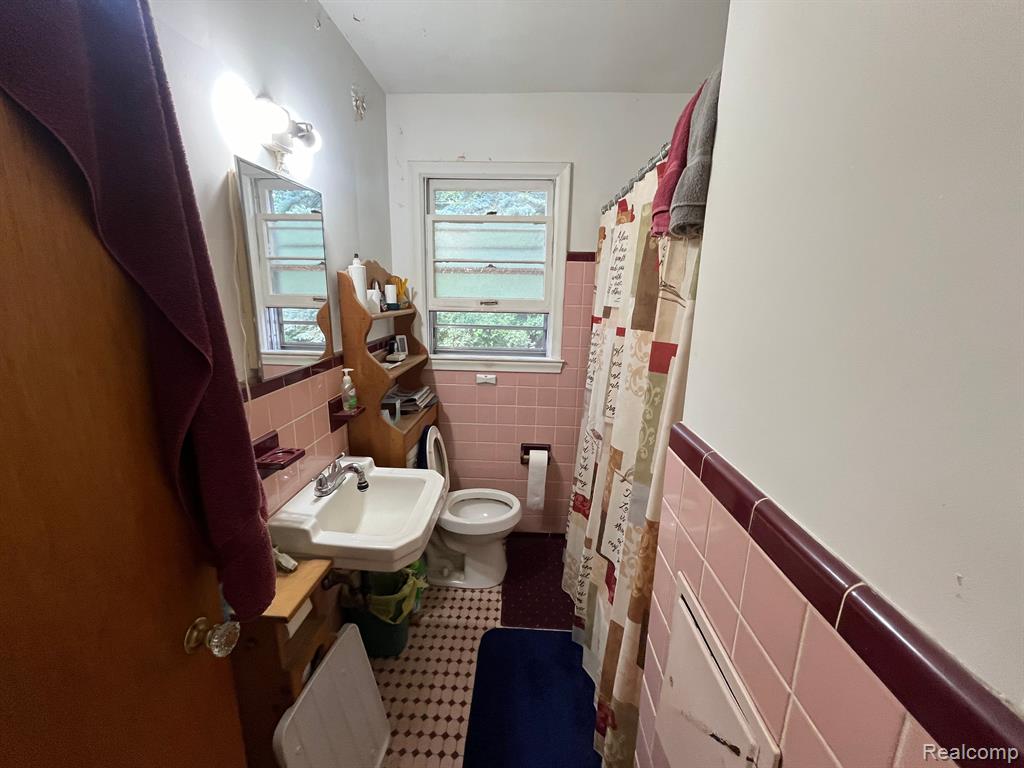 1826 Greenbrook Lane Property Photo 8