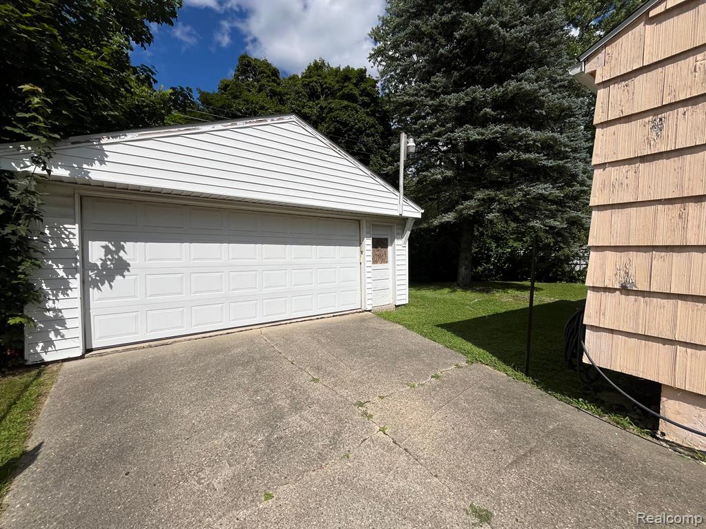 1826 Greenbrook Lane Property Photo 14
