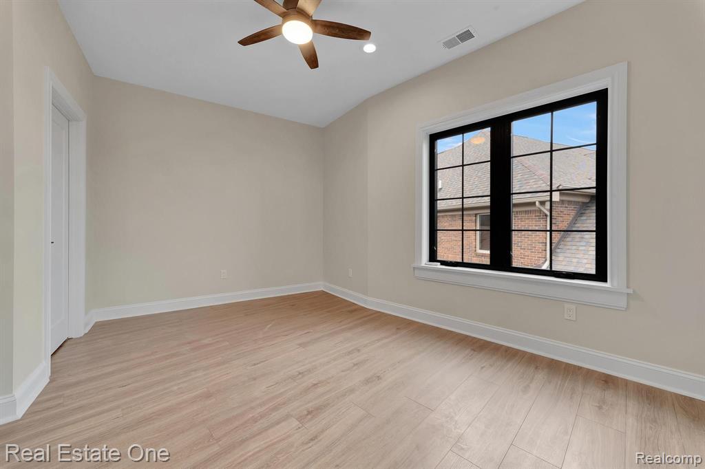 52430 Silent Ridge Drive Property Photo 22