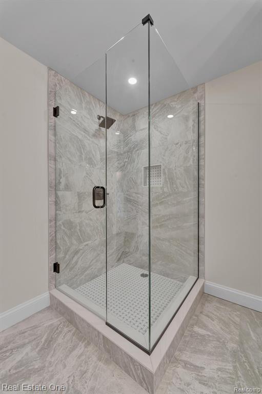 52430 Silent Ridge Drive Property Photo 28