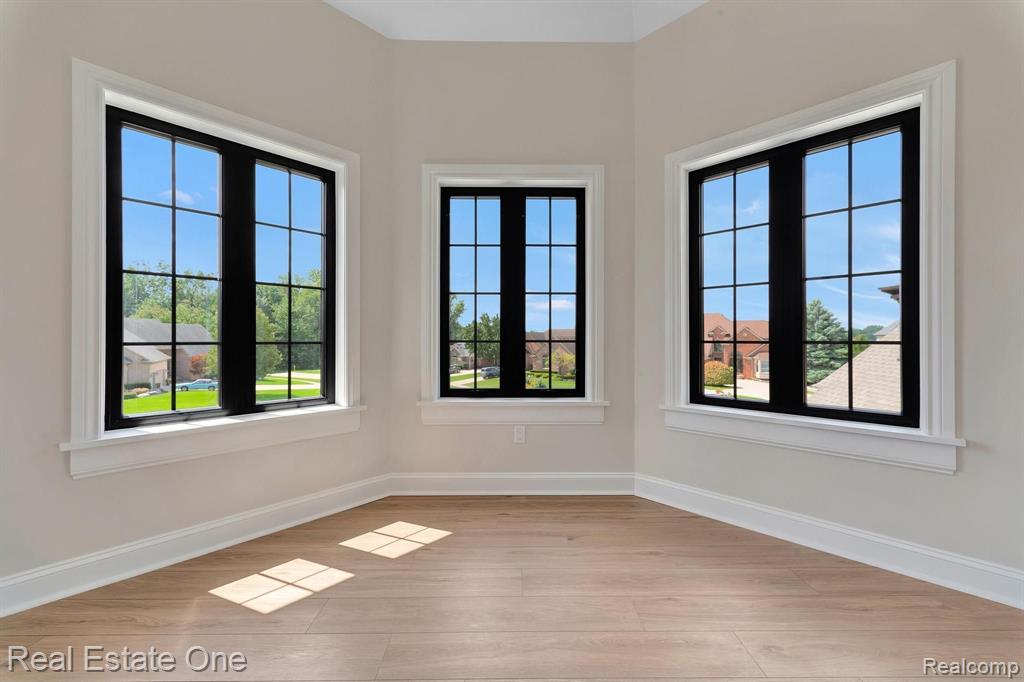 52430 Silent Ridge Drive Property Photo 60