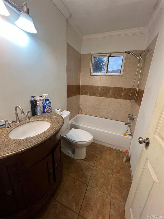 9829 Gary Street Property Photo 5