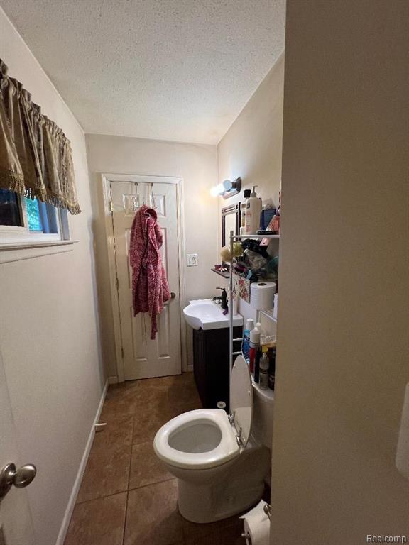 9829 Gary Street Property Photo 7