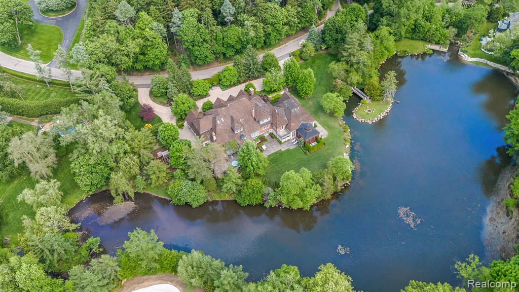 1055 Orchard Ridge Road Property Photo 1