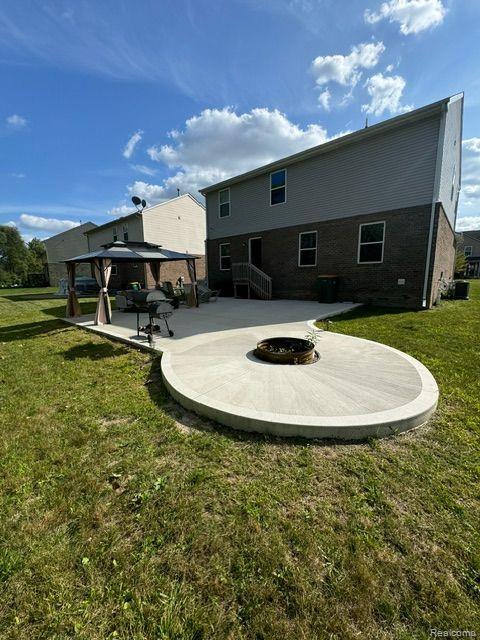 16913 Aberdeen Drive Property Photo 3