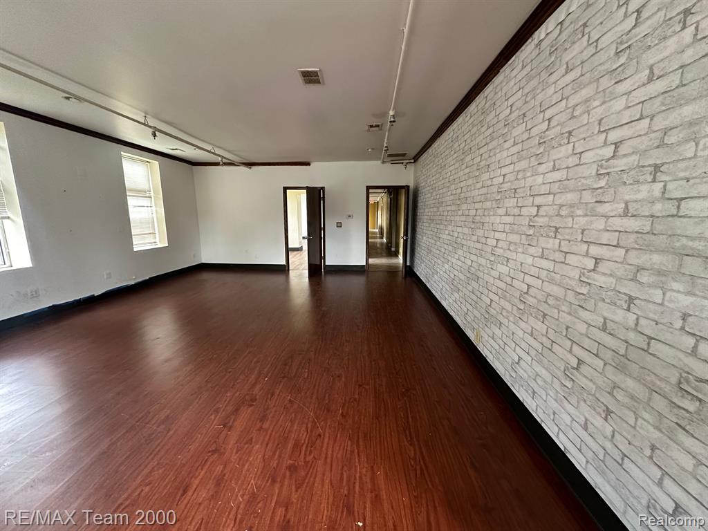 10501 Haggerty Street Property Photo 9