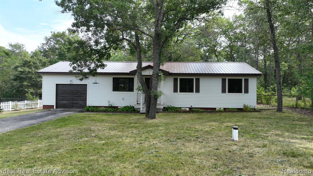 7215 Tuscarora Circle Property Photo 1