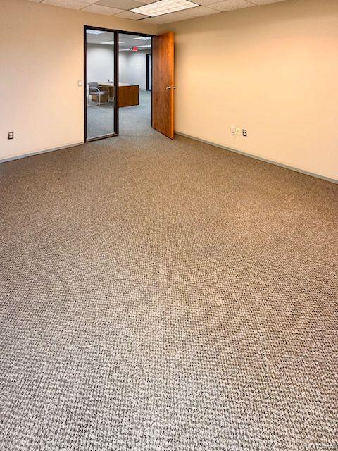 6695 Highland Road Property Photo 10