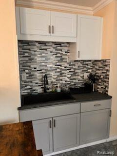 487 Philip Street Property Photo 12
