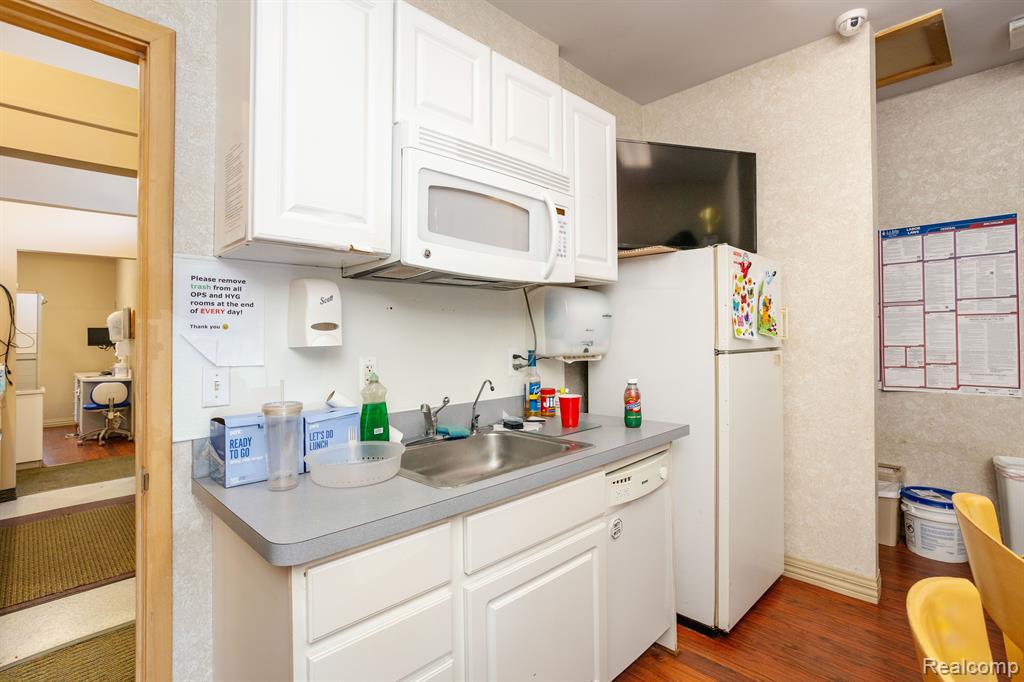 37235 Goddard Road Property Photo 34
