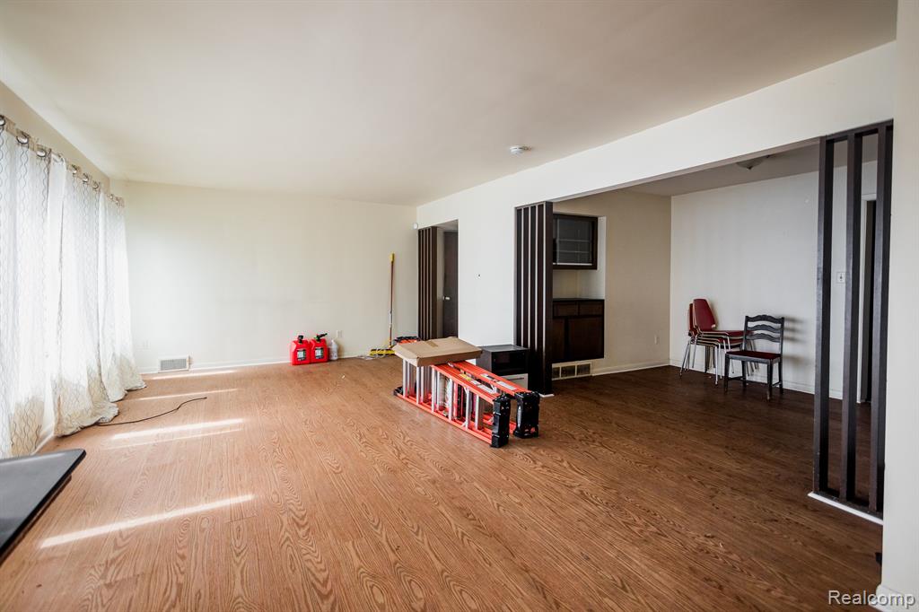 3553 W Vernor Property Photo 12