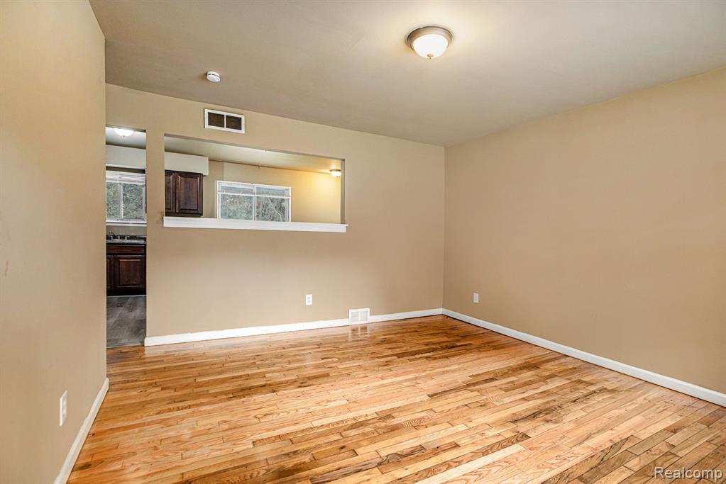 15846 Hampden Street Property Photo 4