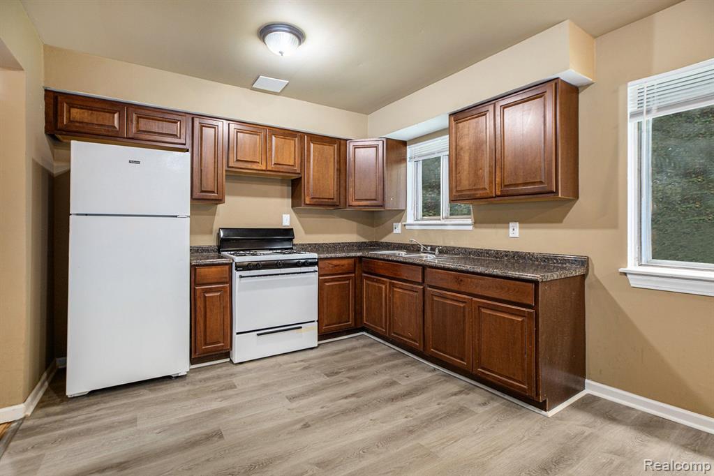 15846 Hampden Street Property Photo 5