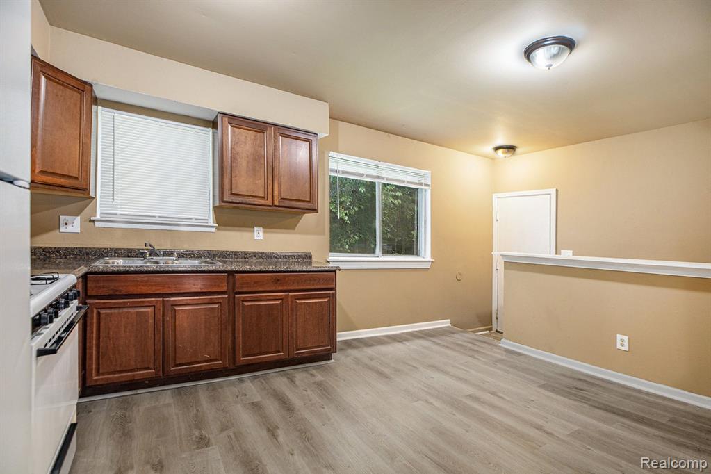 15846 Hampden Street Property Photo 6