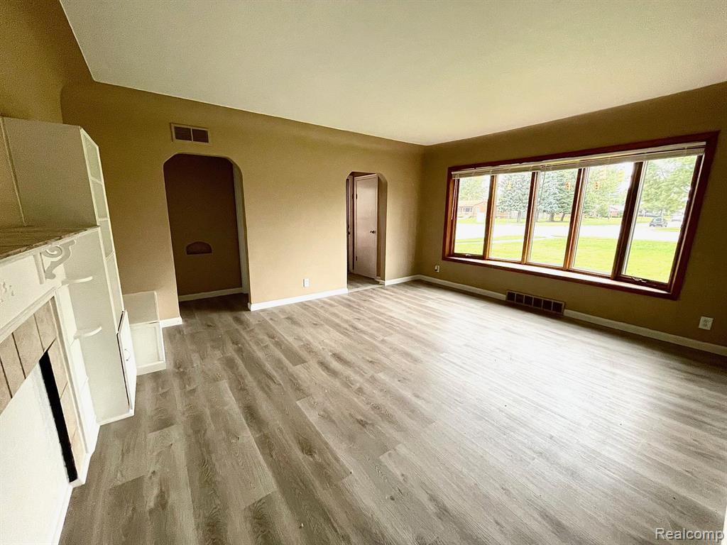 16850 Martin Road Property Photo 4