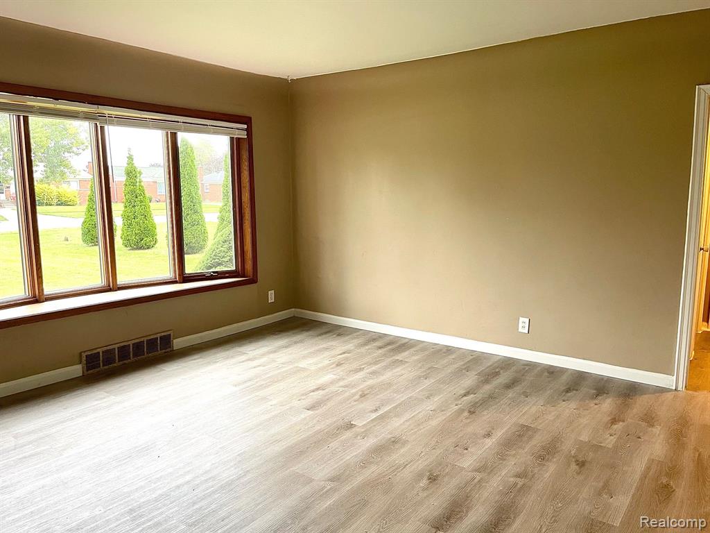 16850 Martin Road Property Photo 5