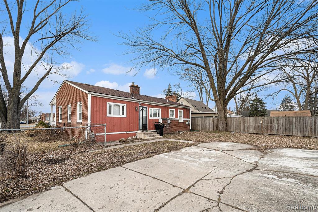 16850 Martin Road Property Photo 16