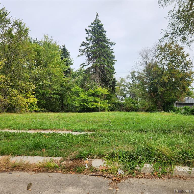 10086 ROSEMONT Avenue Property Photo 1