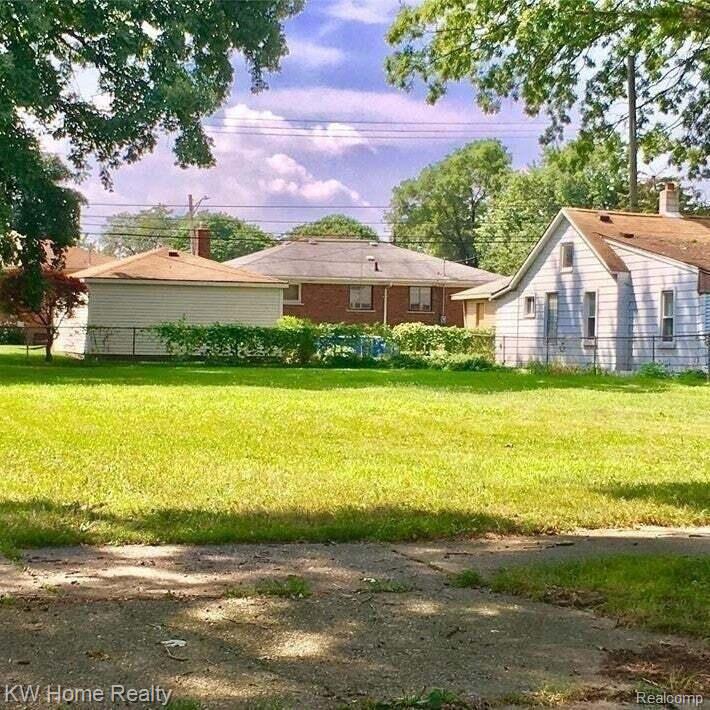 7246 Henry Property Photo 2