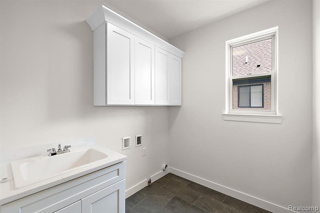 53650 Romeo Plank Road Property Photo 9