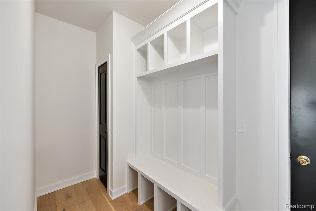 53650 Romeo Plank Road Property Photo 10