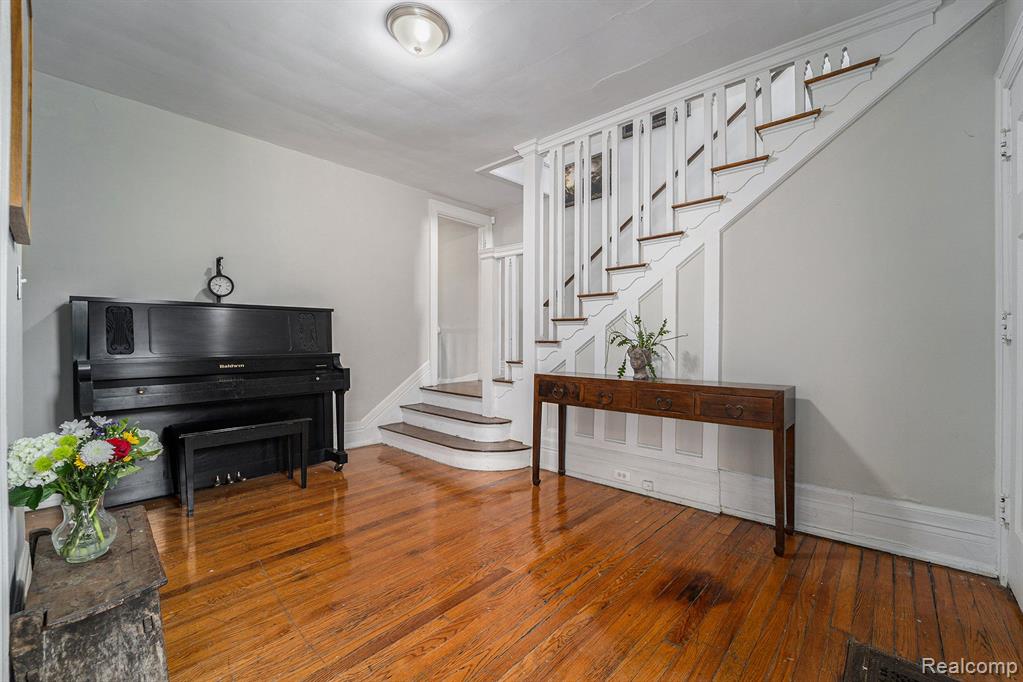 8123 E Lafayette Street Property Photo 2
