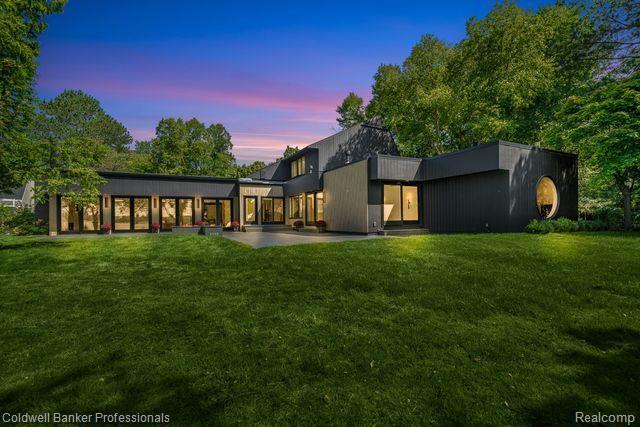 5280 Inkster Road Property Photo 1