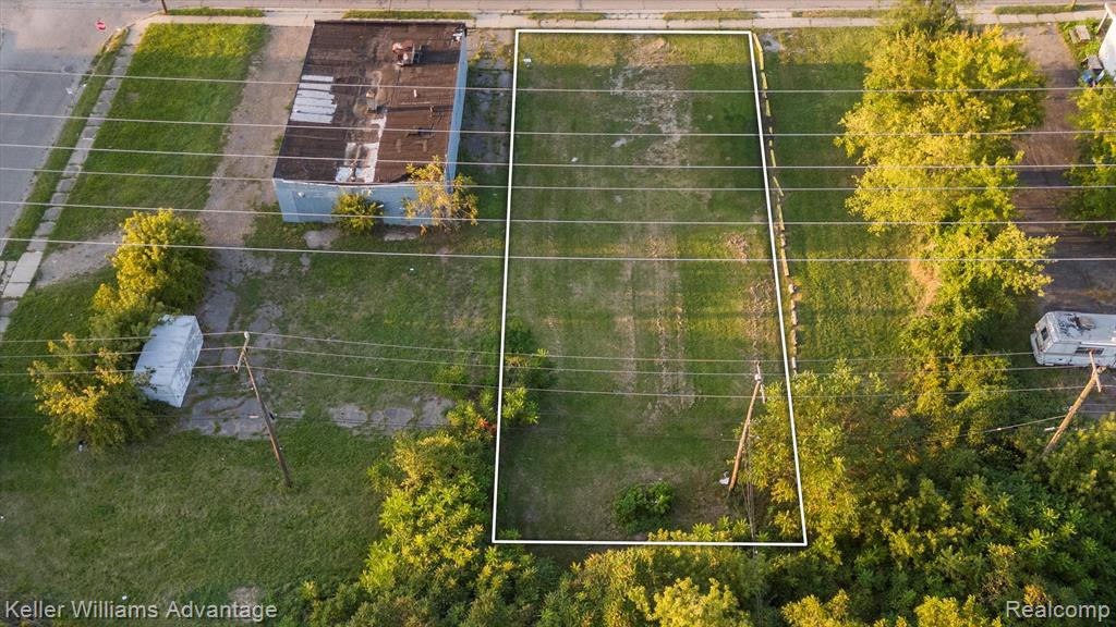 151 South Boulevard Property Photo 4