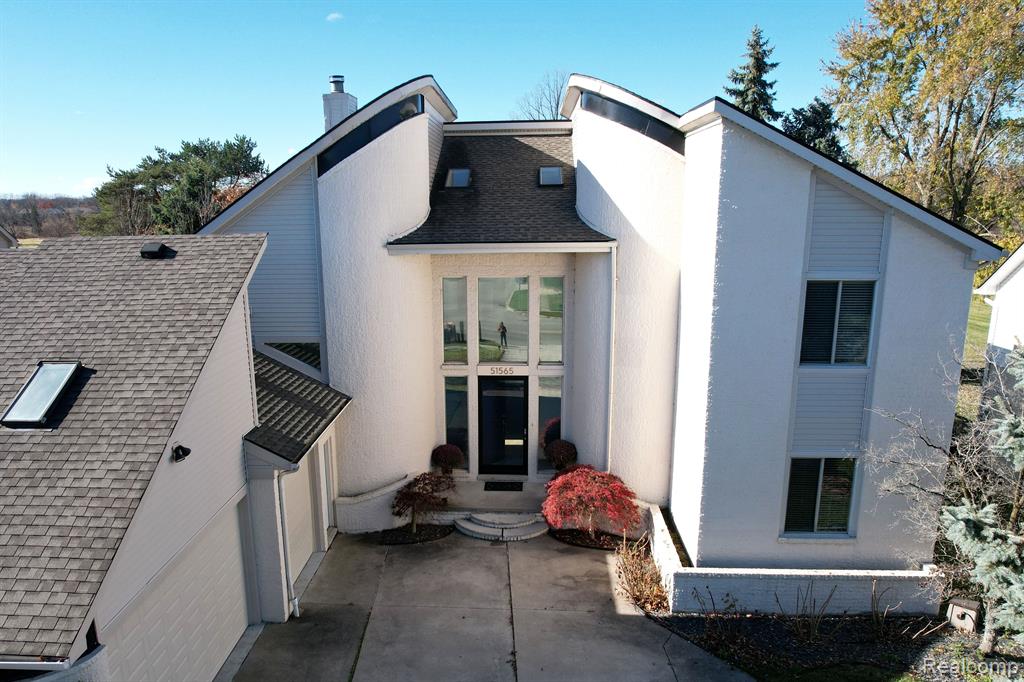 51565 S Baker Road Property Photo 1