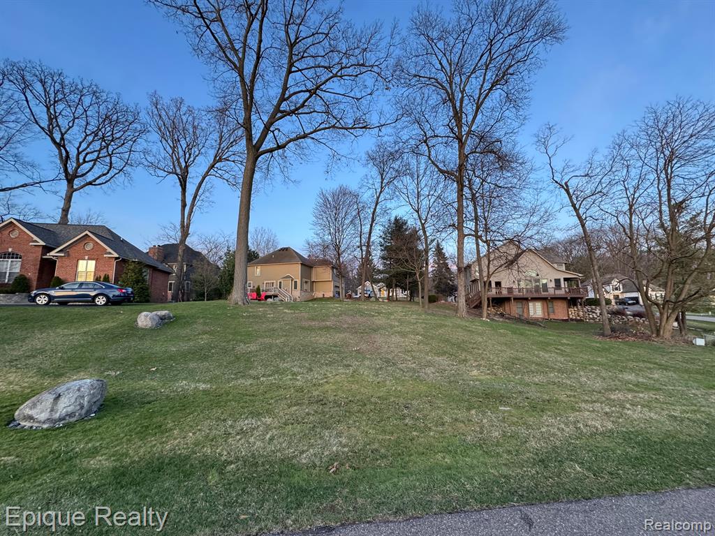 Vacant Lot Thompson Shore Drive Property Photo 11