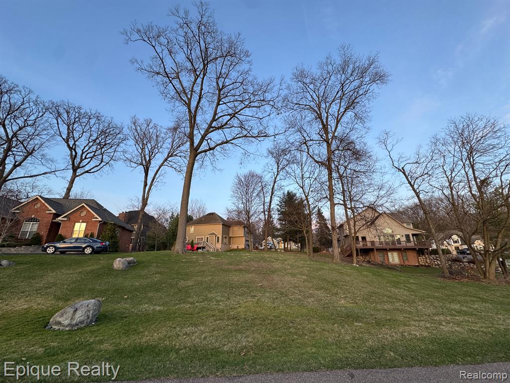 Vacant Lot Thompson Shore Drive Property Photo 12
