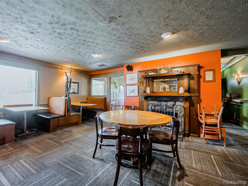 801 S Lapeer Road Property Photo 25
