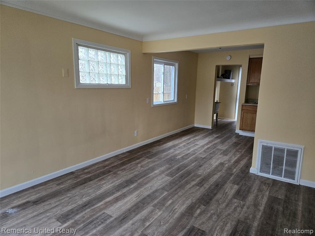24677 Puritan Property Photo 3