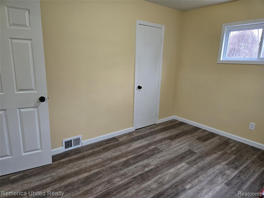 24677 Puritan Property Photo 8