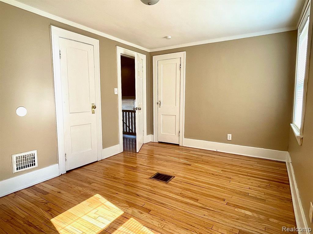 631 Spencer Street Property Photo 9