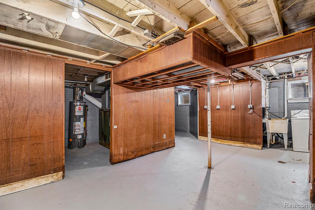 631 Spencer Street Property Photo 15