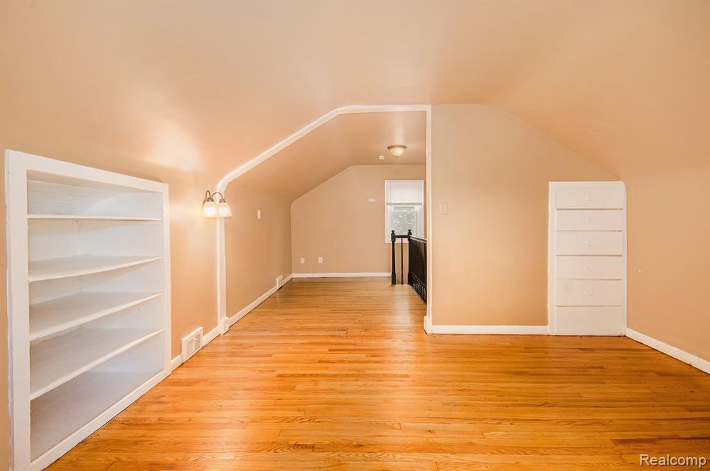 22585 Marine Avenue Property Photo 14
