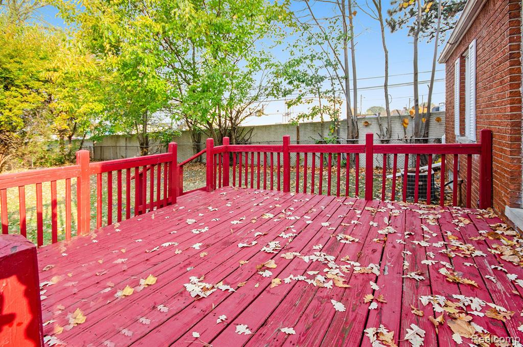 22585 Marine Avenue Property Photo 16