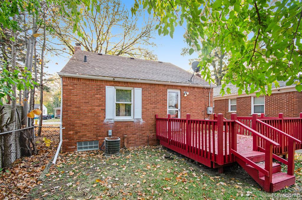 22585 Marine Avenue Property Photo 18
