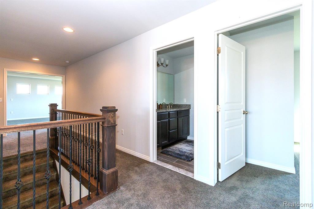 53183 Woodland Meadow New Home Property Photo 11