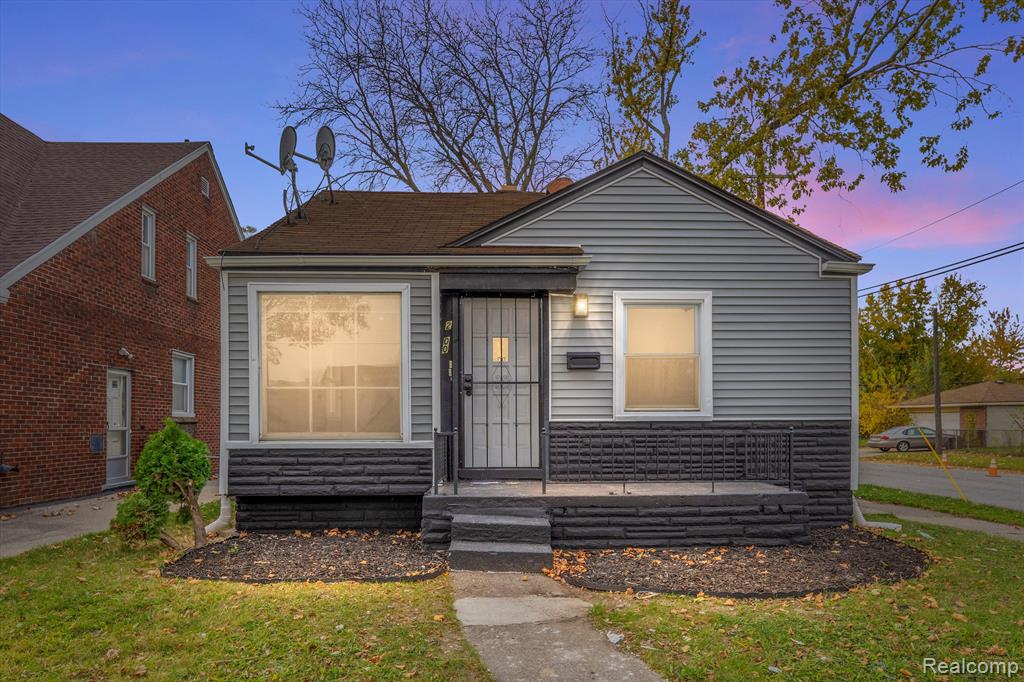 2400 S Annabelle Street Property Photo 1
