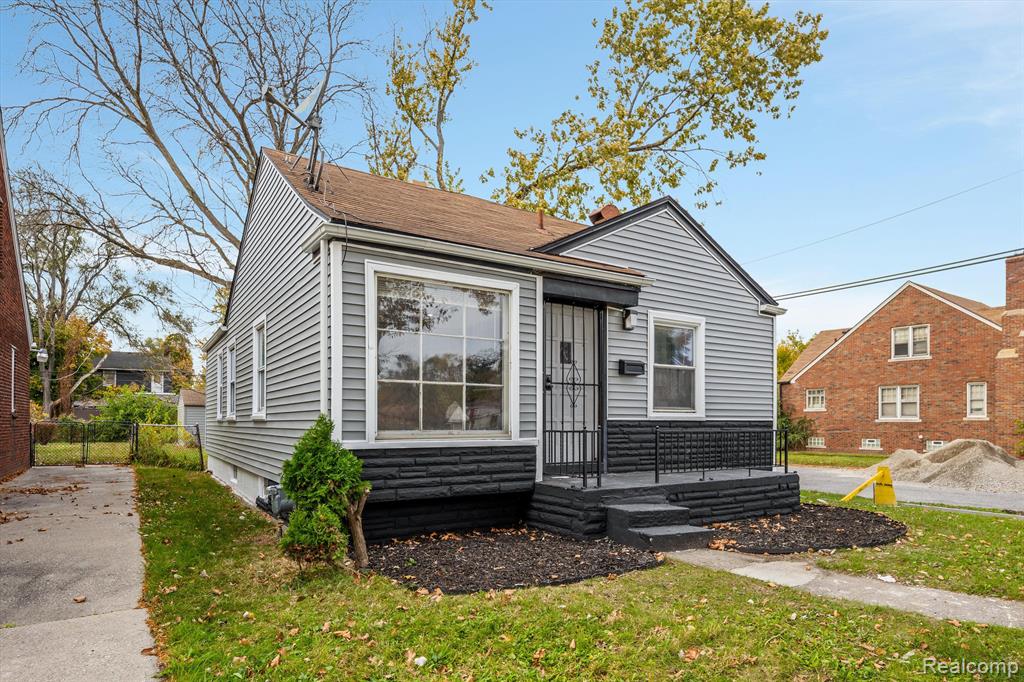 2400 S Annabelle Street Property Photo 3